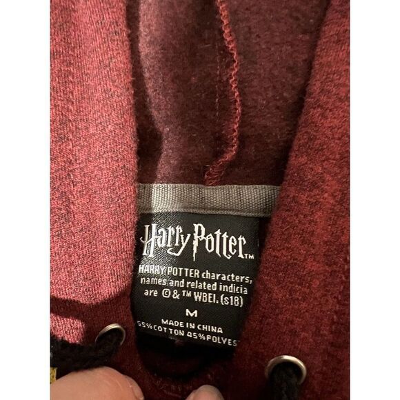WBEI Harry Potter Gryffindor Quidditch Hoodie Burgundy - Picture 6 of 8